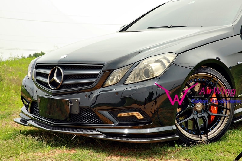 W207 - GodHand style front lip spoiler 03